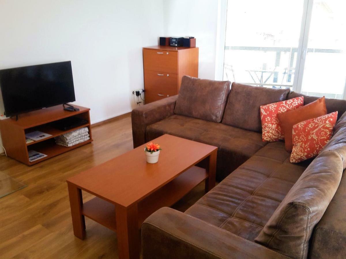 Apartman Slavkov Home & Parking Nová Lesná Extérieur photo
